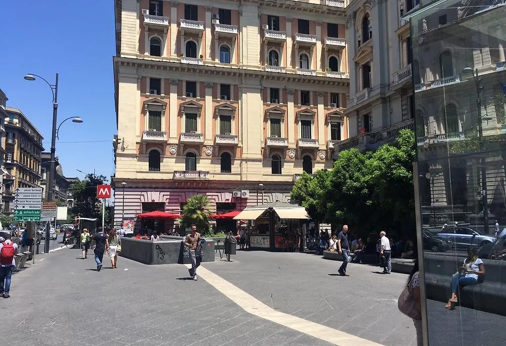 Neapolitan Rooms-1